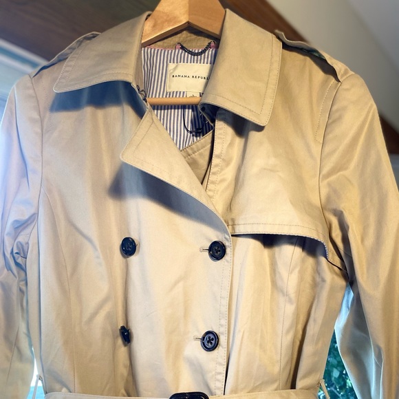 Banana Republic size large pea coat beige - Picture 2 of 10